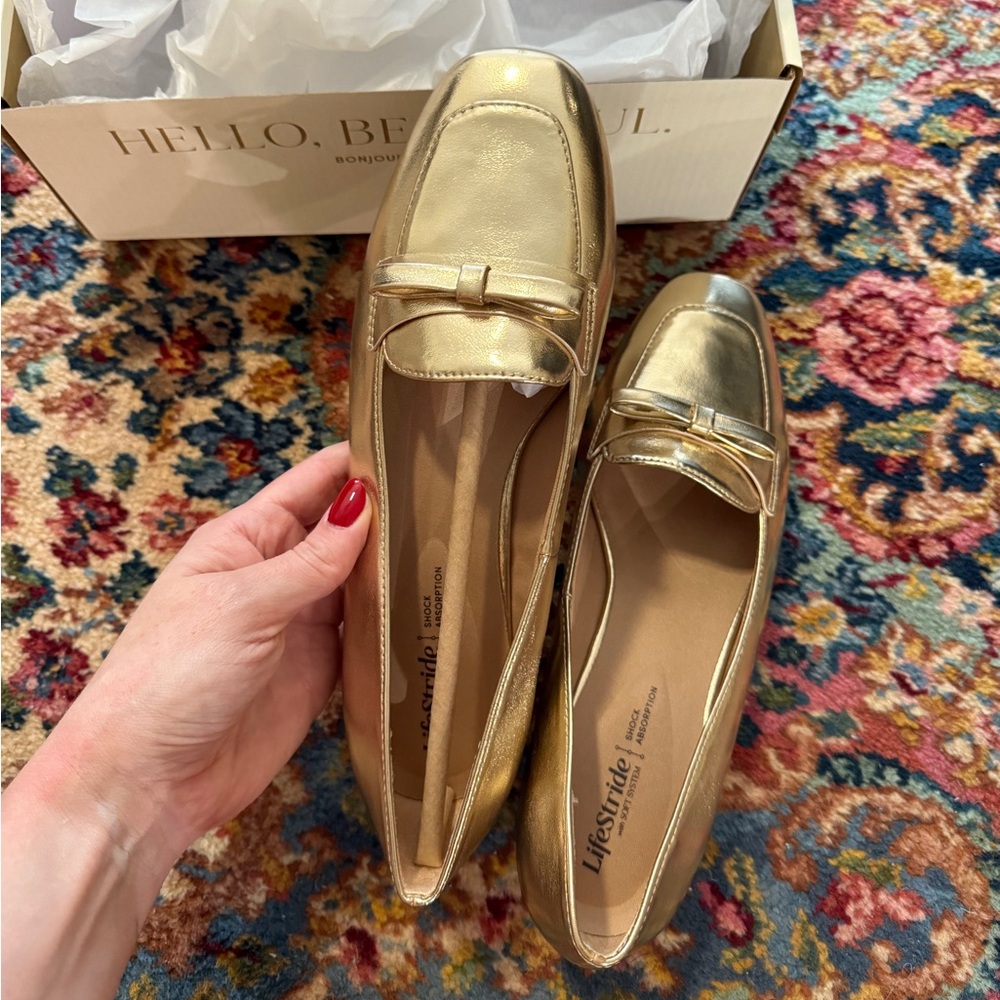 Life Stride Women's Metallic Gold Flats size 7.5